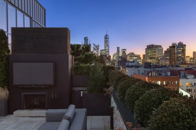 a picture of city view