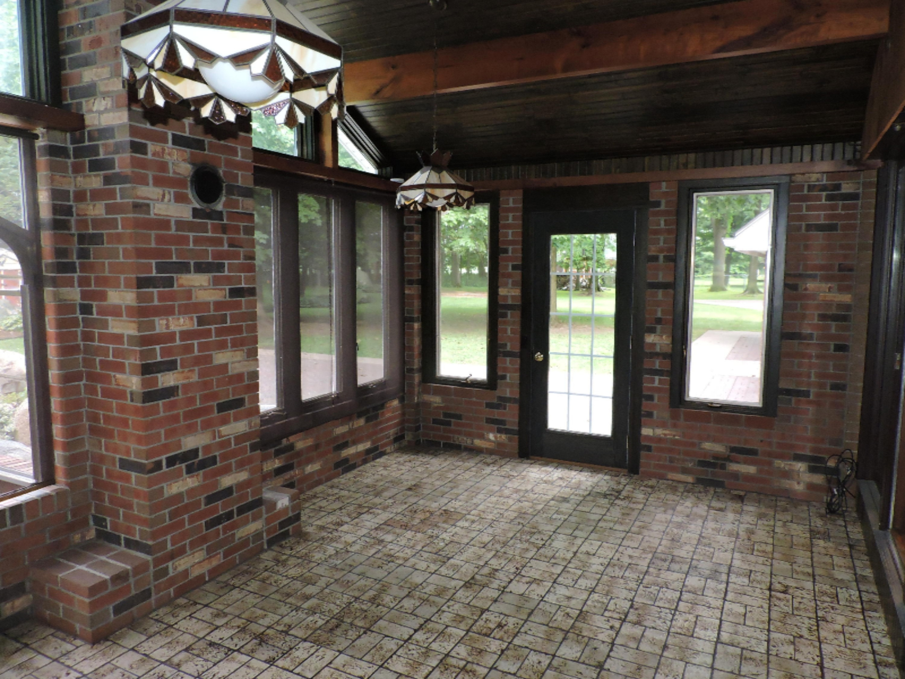 31799 Colon Road Colon, MI 49040 - Photo 23 of 44 Three Season Room