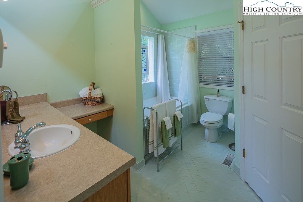 1396 Grandview Dr Extension Boone, NC 28607 - Photo 16 of 32 Gallery Image 16