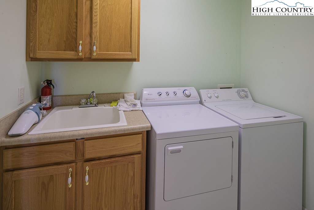 1396 Grandview Dr Extension Boone, NC 28607 - Photo 25 of 32 Gallery Image 25