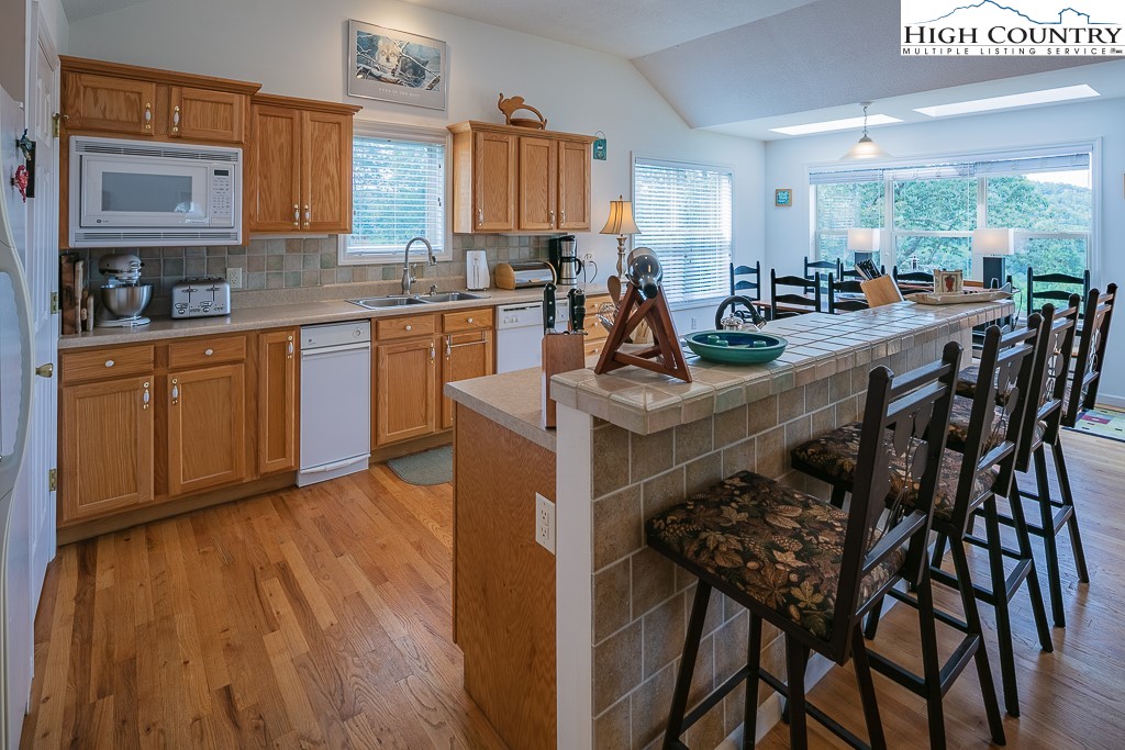 1396 Grandview Dr Extension Boone, NC 28607 - Photo 7 of 32 Gallery Image 7