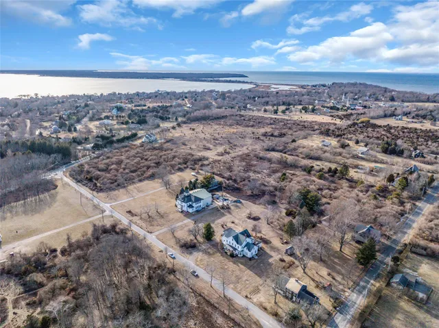 $2,999,500 | 605 Halyoake Avenue, Orient, NY 11957