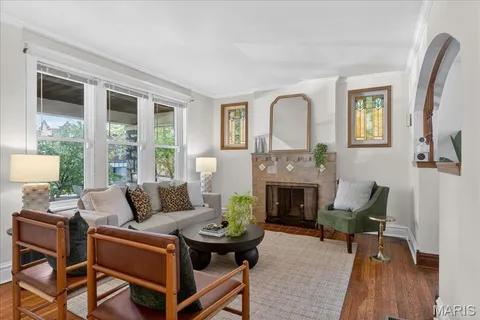 $215,000 | 6011 South Grand Boulevard, St. Louis, MO 63111