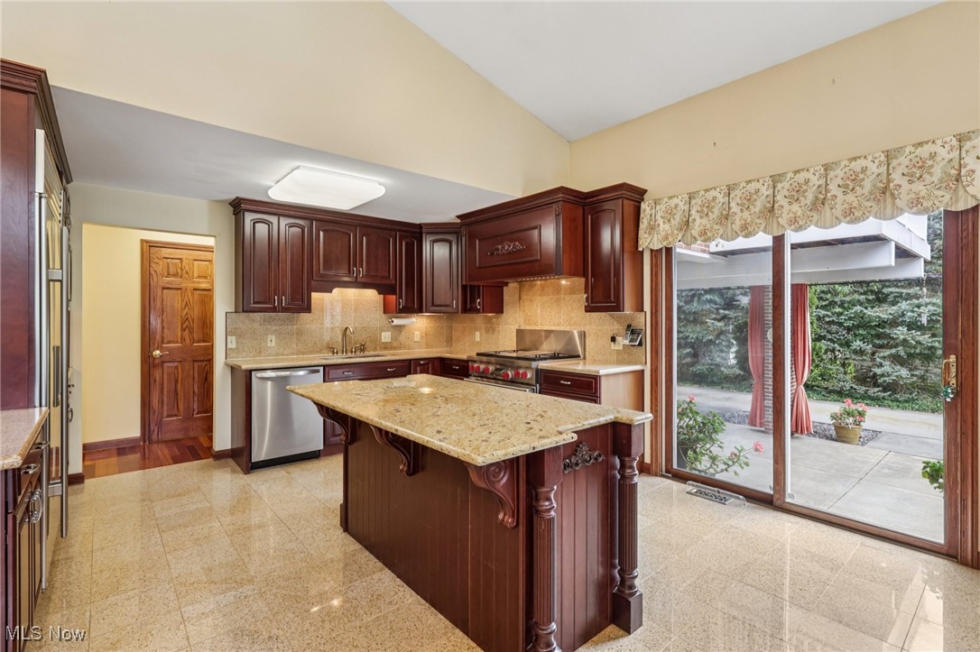 6004 Highland Road Cleveland, OH 44143 - Photo 13 of 50