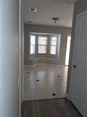 $2,275 | 15003 Deer Meadow Drive, Lutz, FL 33559