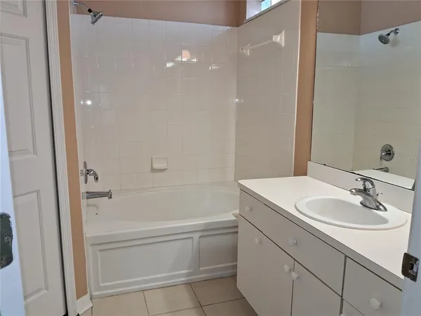 $2,250 | 15003 Deer Meadow Drive, Lutz, FL 33559