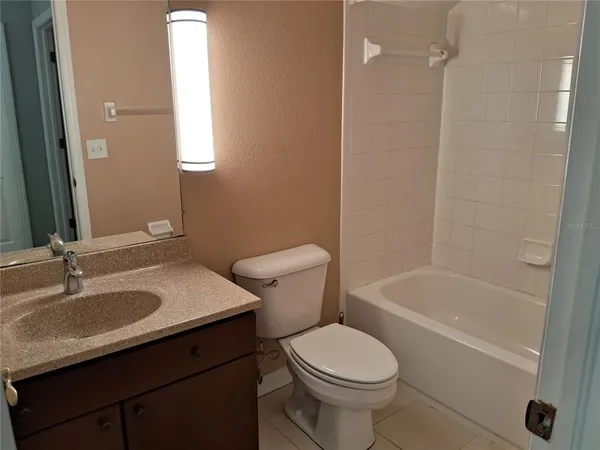 $2,250 | 15003 Deer Meadow Drive, Lutz, FL 33559