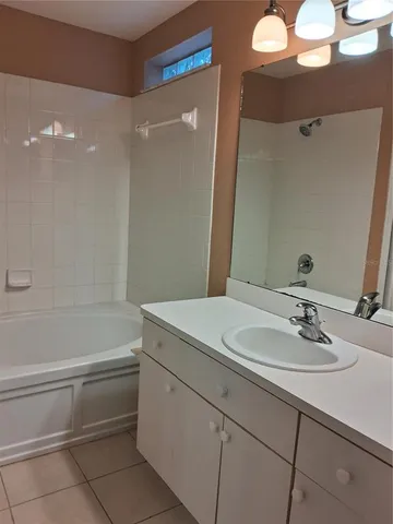 $2,275 | 15003 Deer Meadow Drive, Lutz, FL 33559