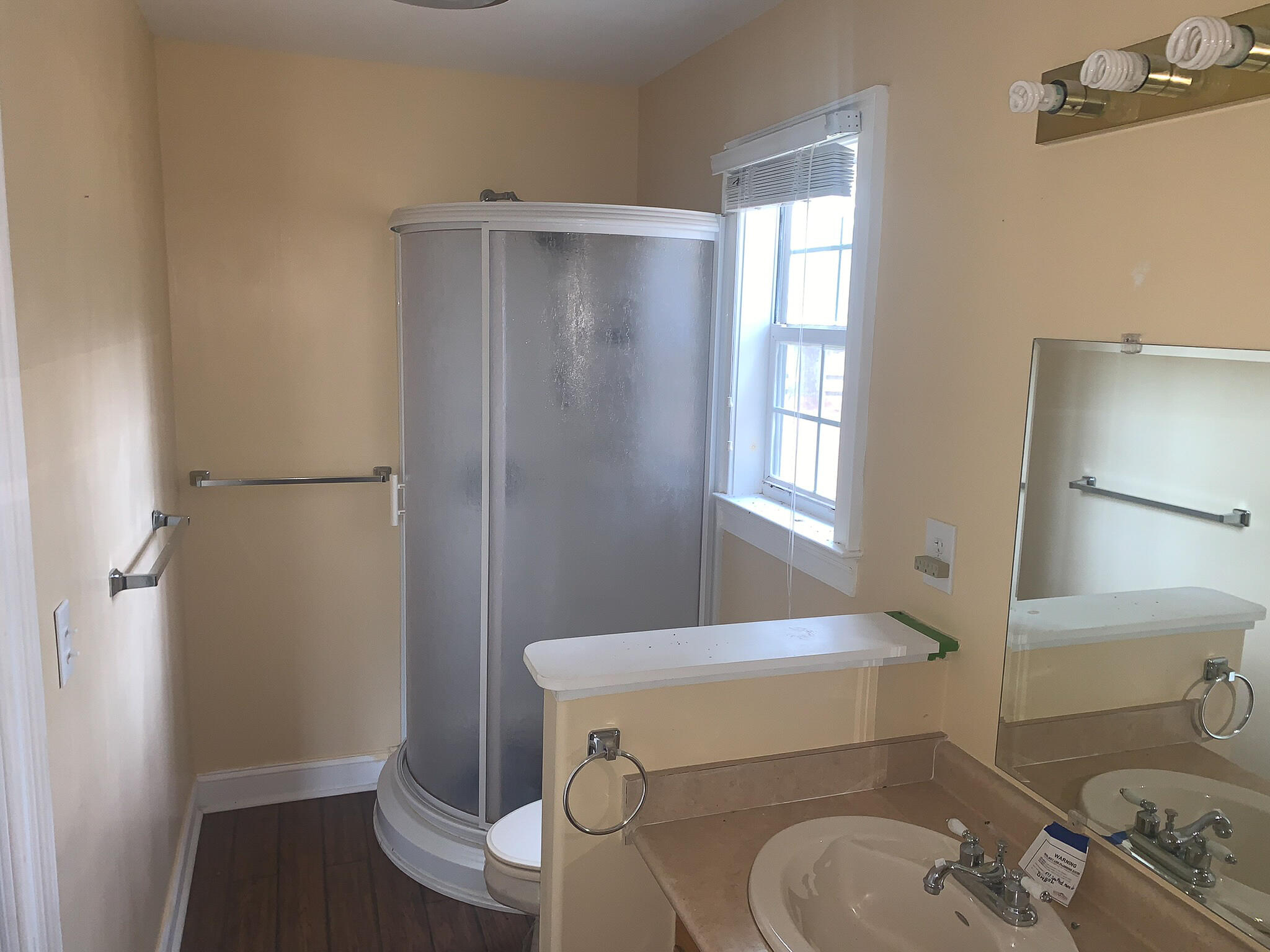 577 State Rd S-15-374 Cottageville, SC 29435 - Photo 9 of 32 Master bath