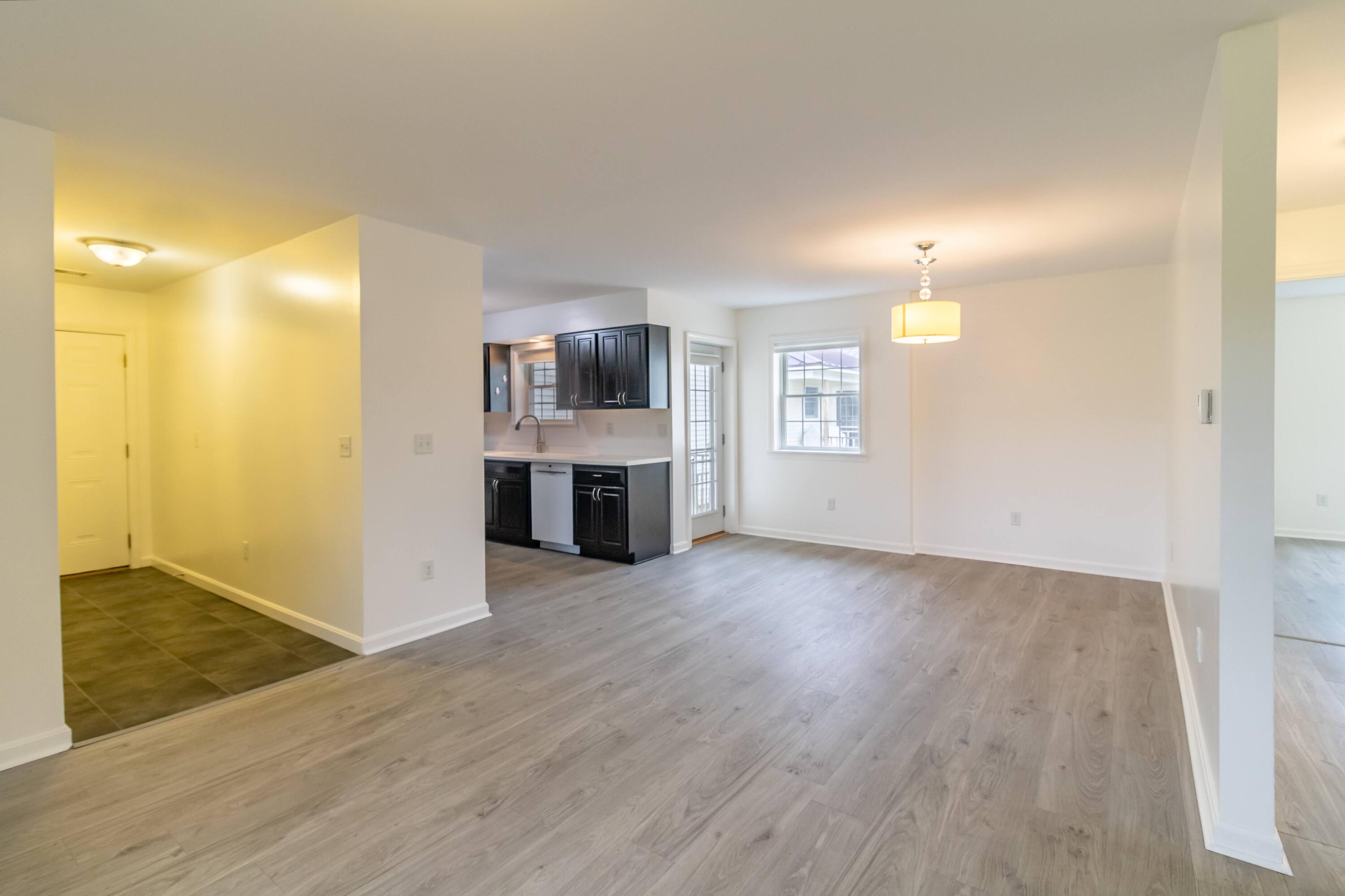 25 Meadow Road Winterport, ME 04496 - Photo 55 of 122 25 Meadow Road Interiors-45