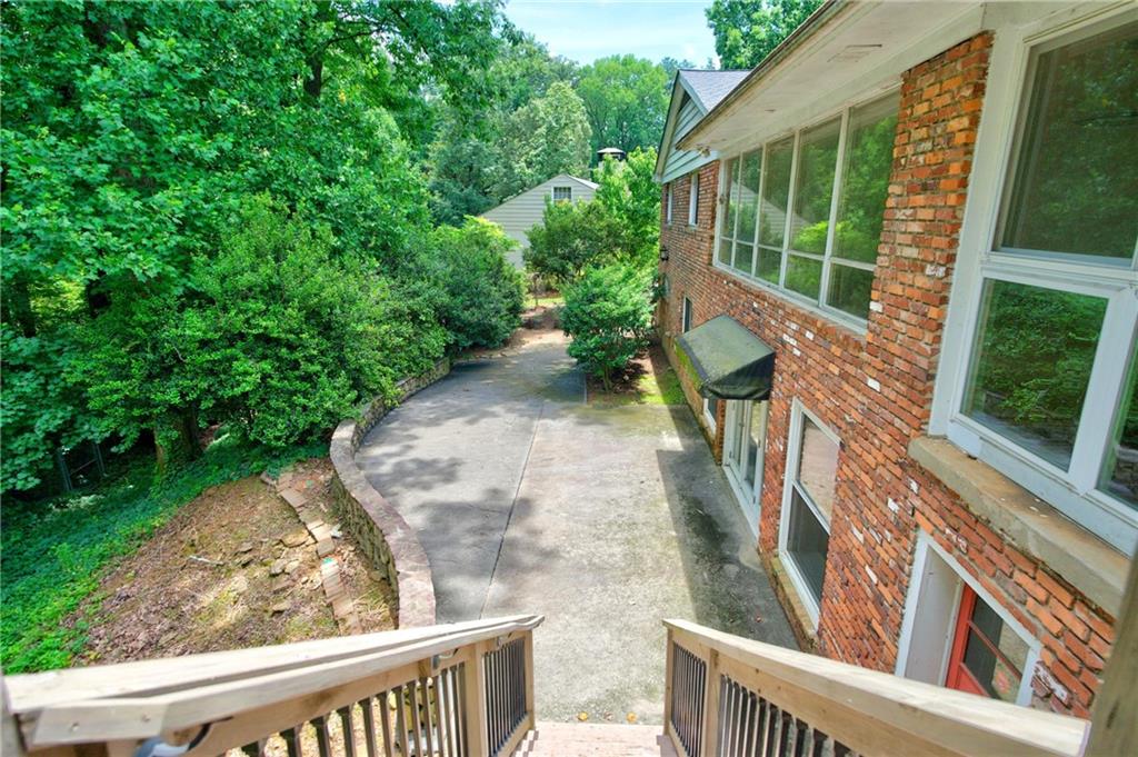 6311 Hunting Creek Road Northeast Atlanta, GA 30328 - Photo 33 of 42