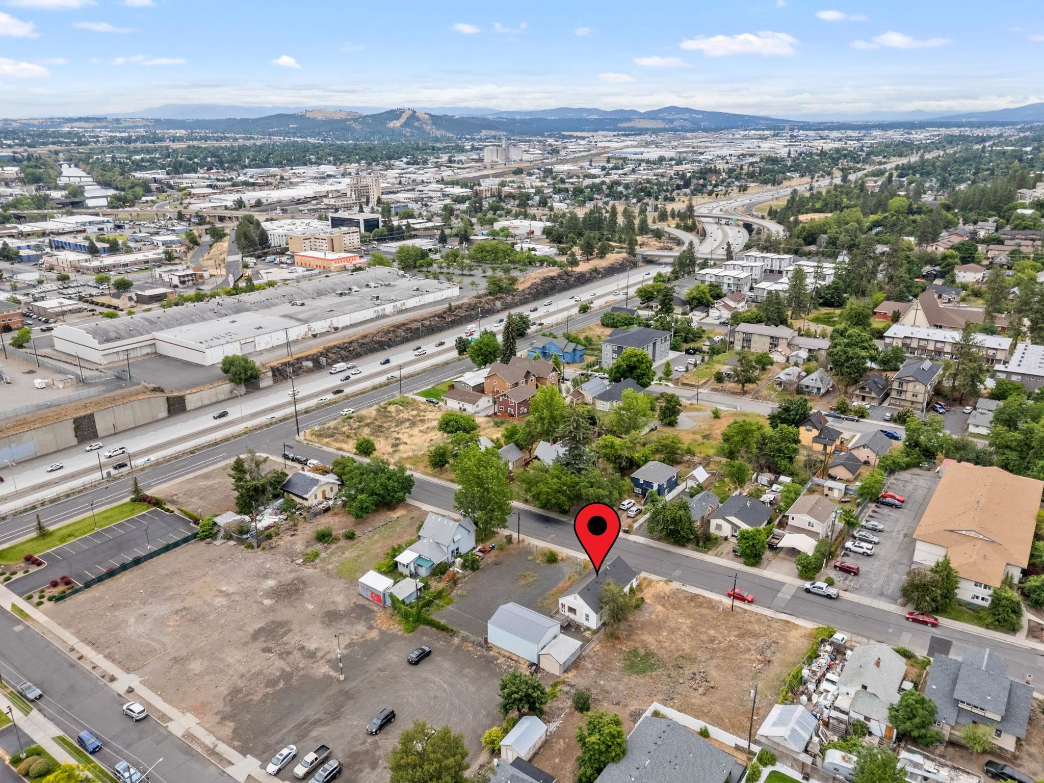 608 South Hatch Street Spokane, WA 99202 - Photo 4 of 21