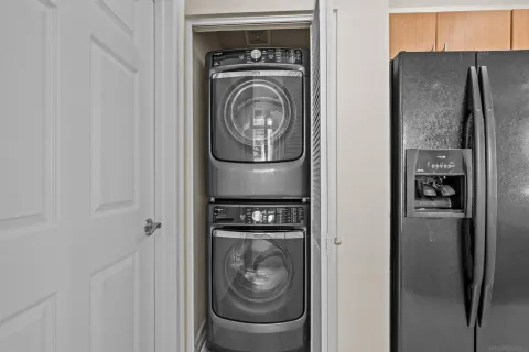 $369,000 | 1480 Broadway, Unit 2107, San Diego, CA 92101