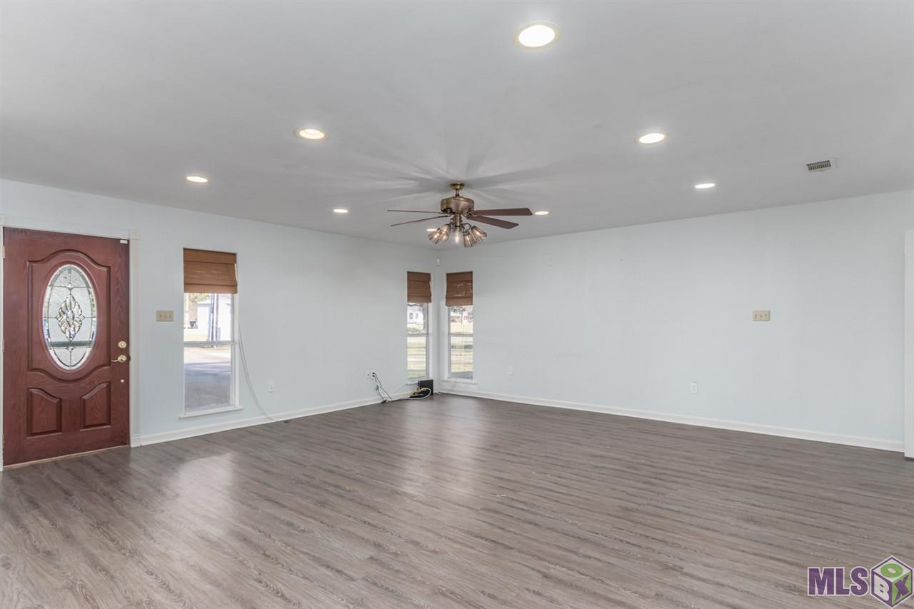 10114 Lovett Road Baton Rouge, LA 70818 - Photo 7 of 27