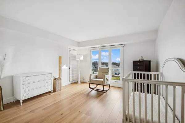 a view of livingroom with furniture and workspace