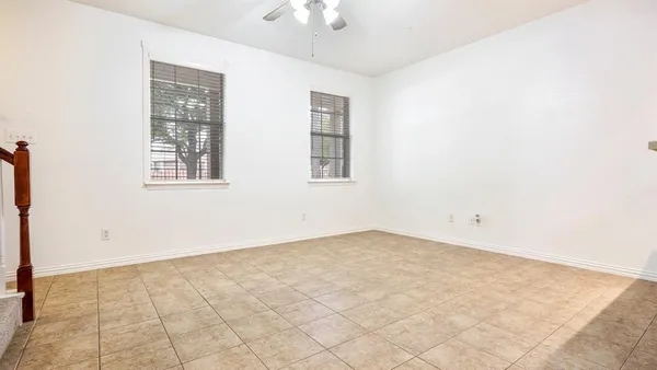 $2,500 | 3206 Bedford Road, Bedford, TX 76021