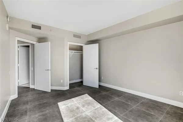 $4,395 | 222 Karen Avenue, Unit 4305, Las Vegas, NV 89109