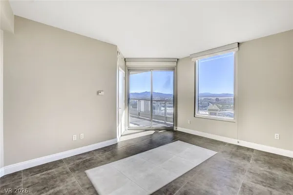 $4,395 | 222 Karen Avenue, Unit 4305, Las Vegas, NV 89109