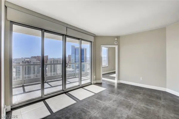 $4,395 | 222 Karen Avenue, Unit 4305, Las Vegas, NV 89109
