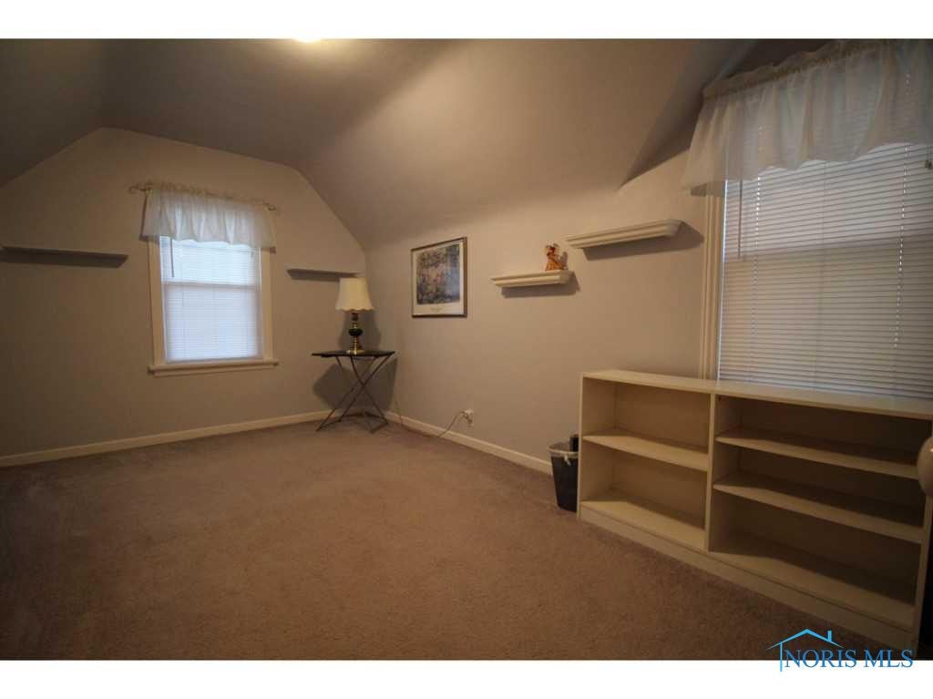 1352 Corbin Road Toledo, OH 43612 - Photo 13 of 20 Gallery Image 13