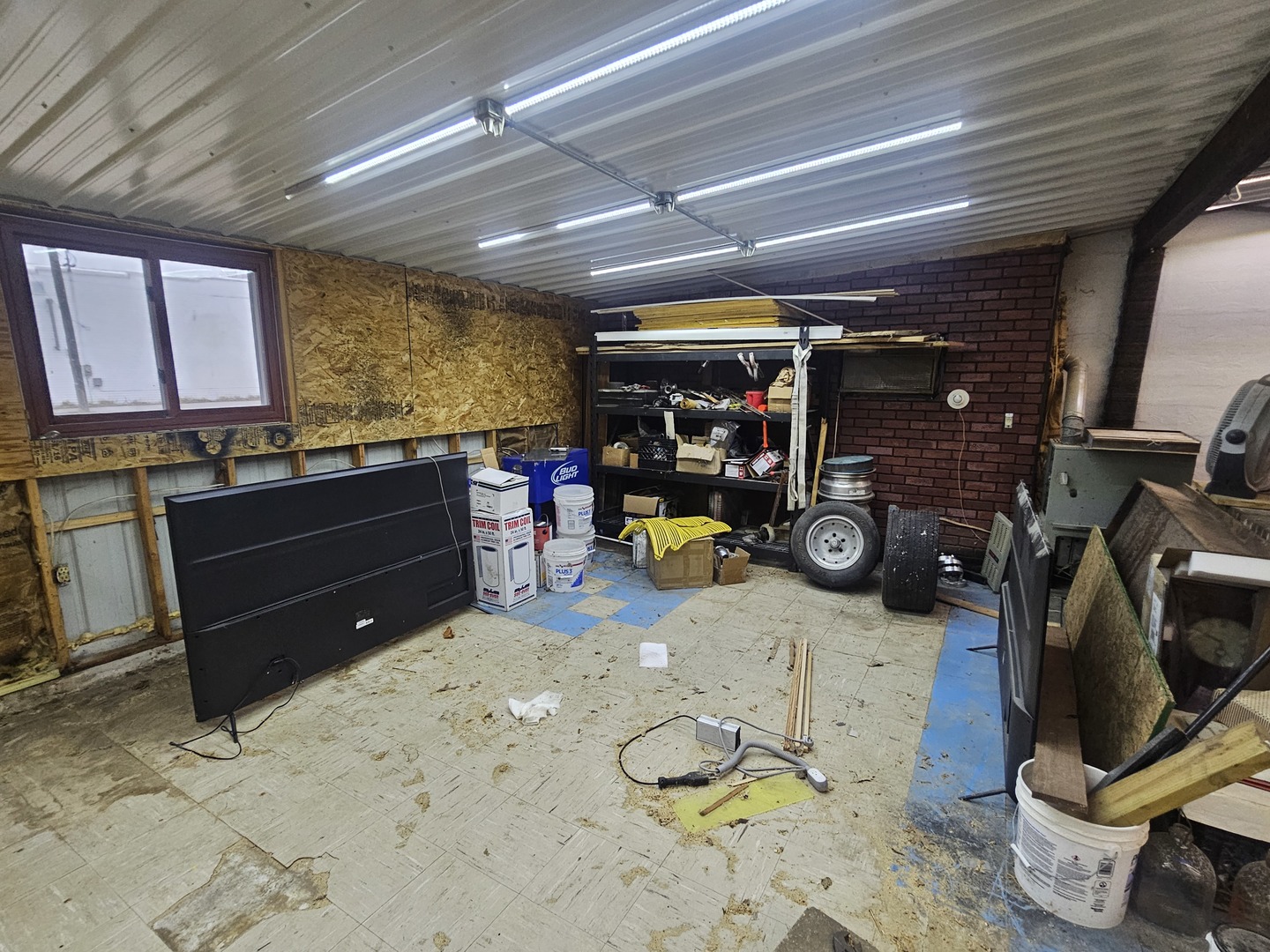 106 North Main Street Tampico, IL 61283 - Photo 15 of 16 a room with gym equipment