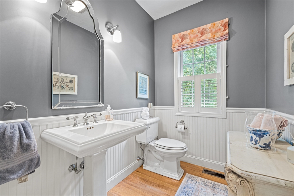 11 Jones Road Middleton, MA 01949 - Photo 15 of 38