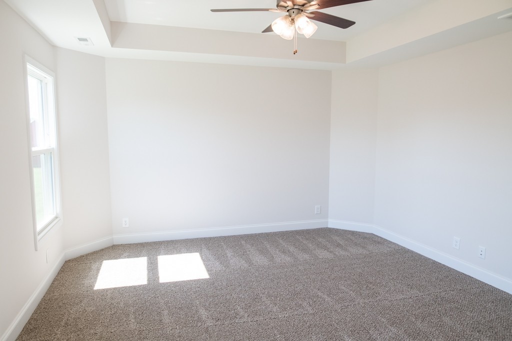 206 Copeland Road Clarksville, TN 37042 - Photo 32 of 38 an empty room with a window