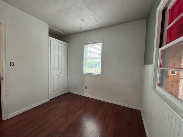 $1,300 | 1532 Vernon Avenue, Beloit, WI 53511