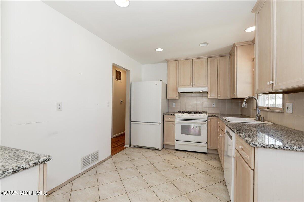 103 Taft Drive Brick, NJ 08724 - Photo 32 of 80 36-103TaftDr_0036