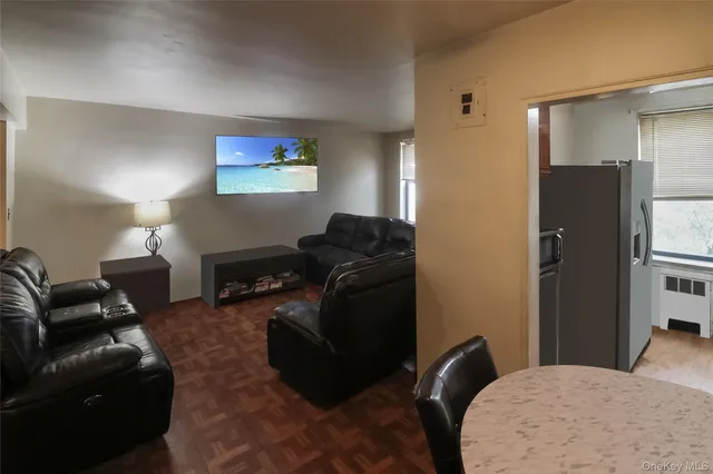 $215,000 | 730 East 232nd Street, Unit 5D | Wakefield