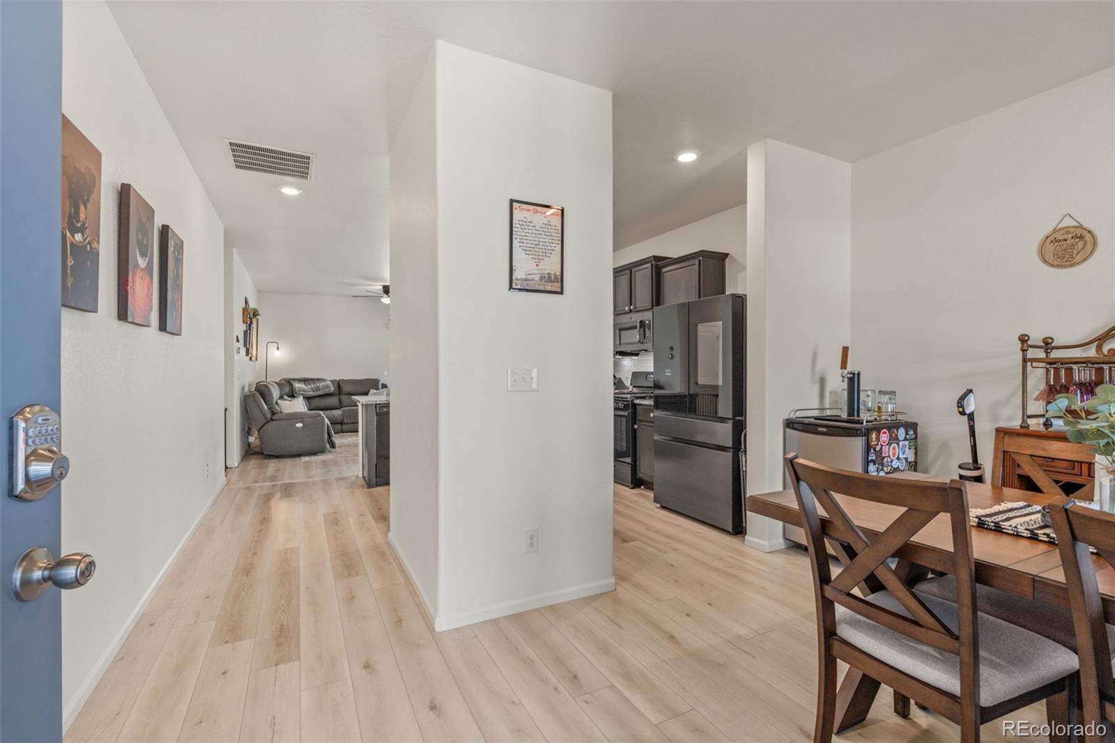 319 Walnut Street Bennett, CO 80102 - Photo 3 of 37