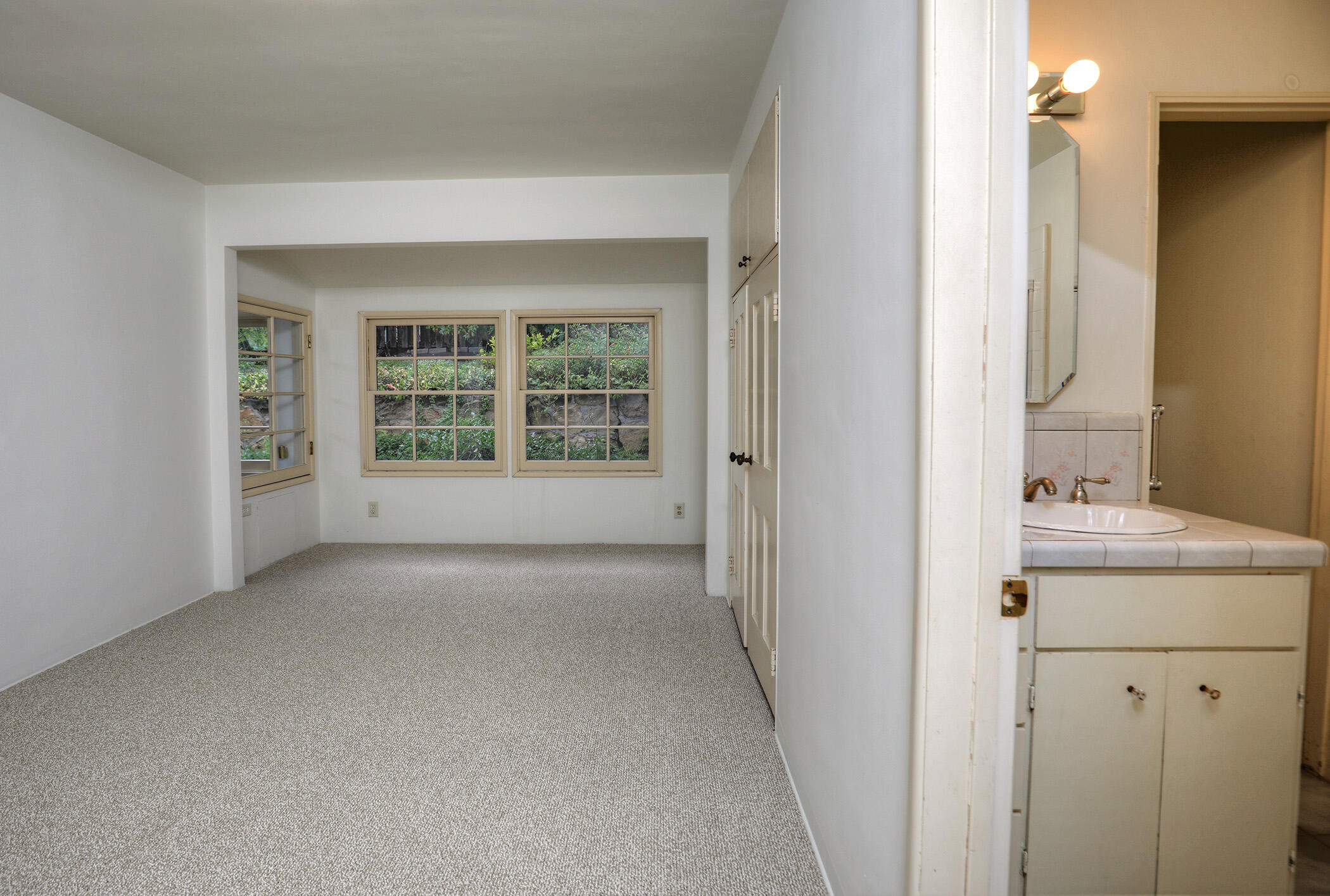 1712 Lasuen Road Santa Barbara, CA 93103 - Photo 13 of 38 7