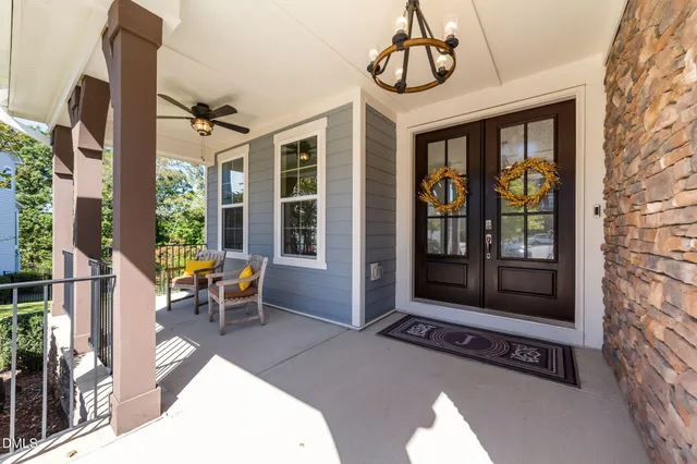 a living room with furniture or fireplace and a flat screen tv