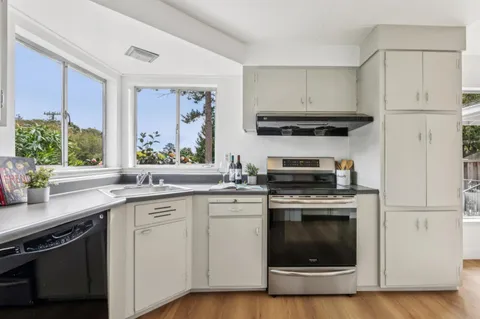 $1,648,000 | 602 Alameda De Las Pulgas, Belmont, CA 94002