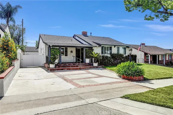 $4,700 | 736 Uclan Drive, Burbank, CA 91504