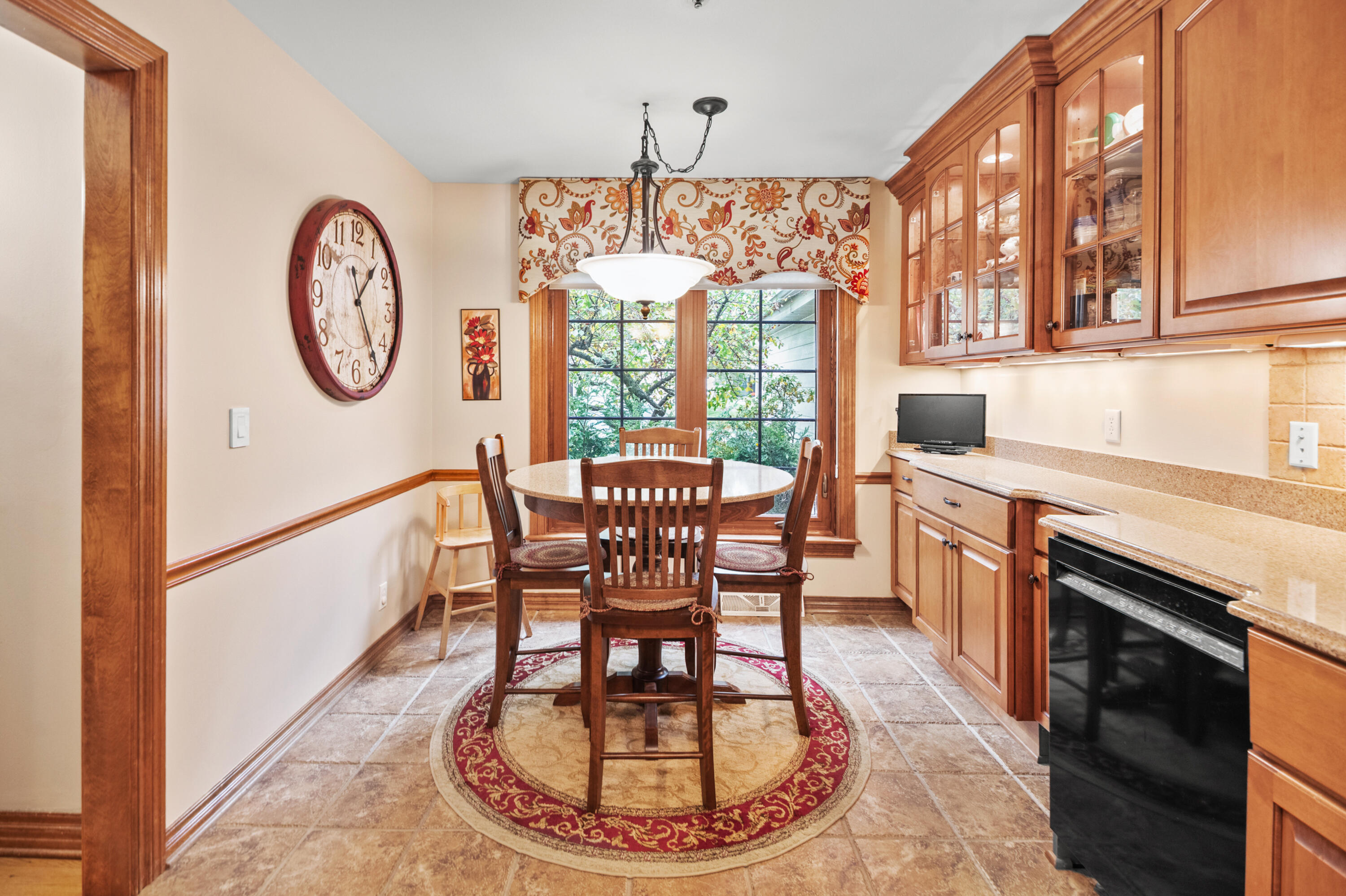 18675 St Andrews Lane, Unit B Brookfield, WI 53045 - Photo 14 of 58 DSC_7891