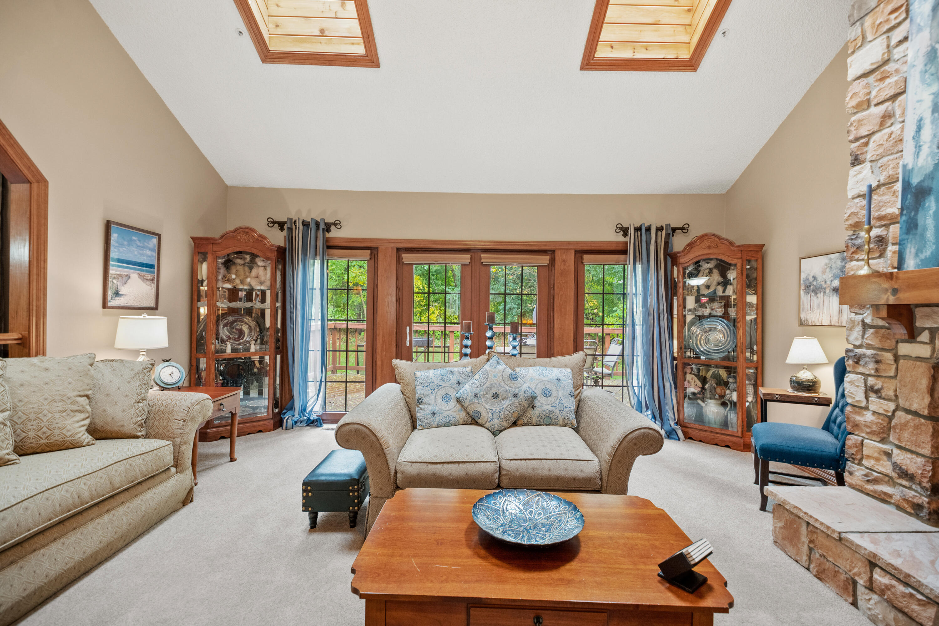 18675 St Andrews Lane, Unit B Brookfield, WI 53045 - Photo 3 of 58 DSC_7960