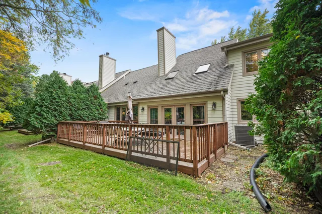 $529,900 | 18675 St Andrews Lane, Unit B, Brookfield, WI 53045