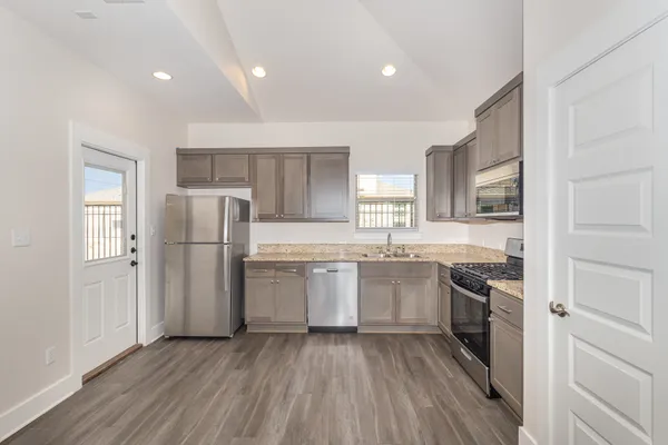 $1,795 | 1300 Black Locust Drive West, Unit 501, Pflugerville, TX 78660