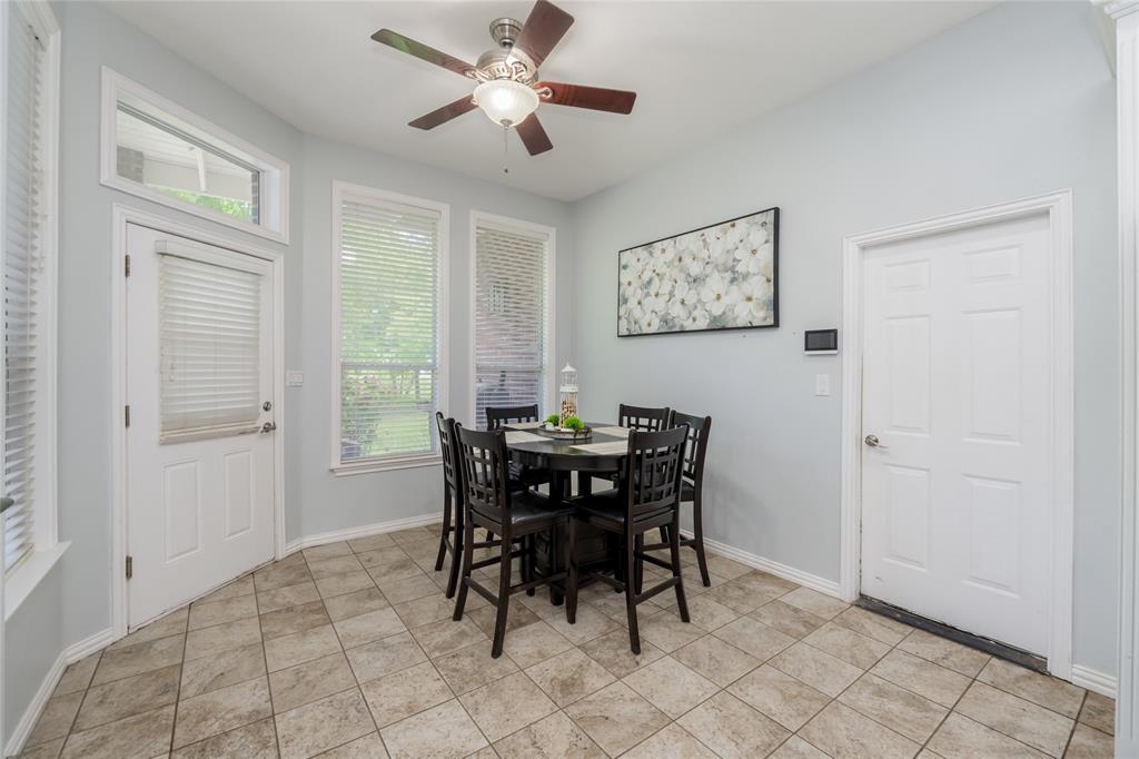 135 Kirkpatrick Road Ennis, TX 75119 - Photo 11 of 40 a view of a dining room with furniture