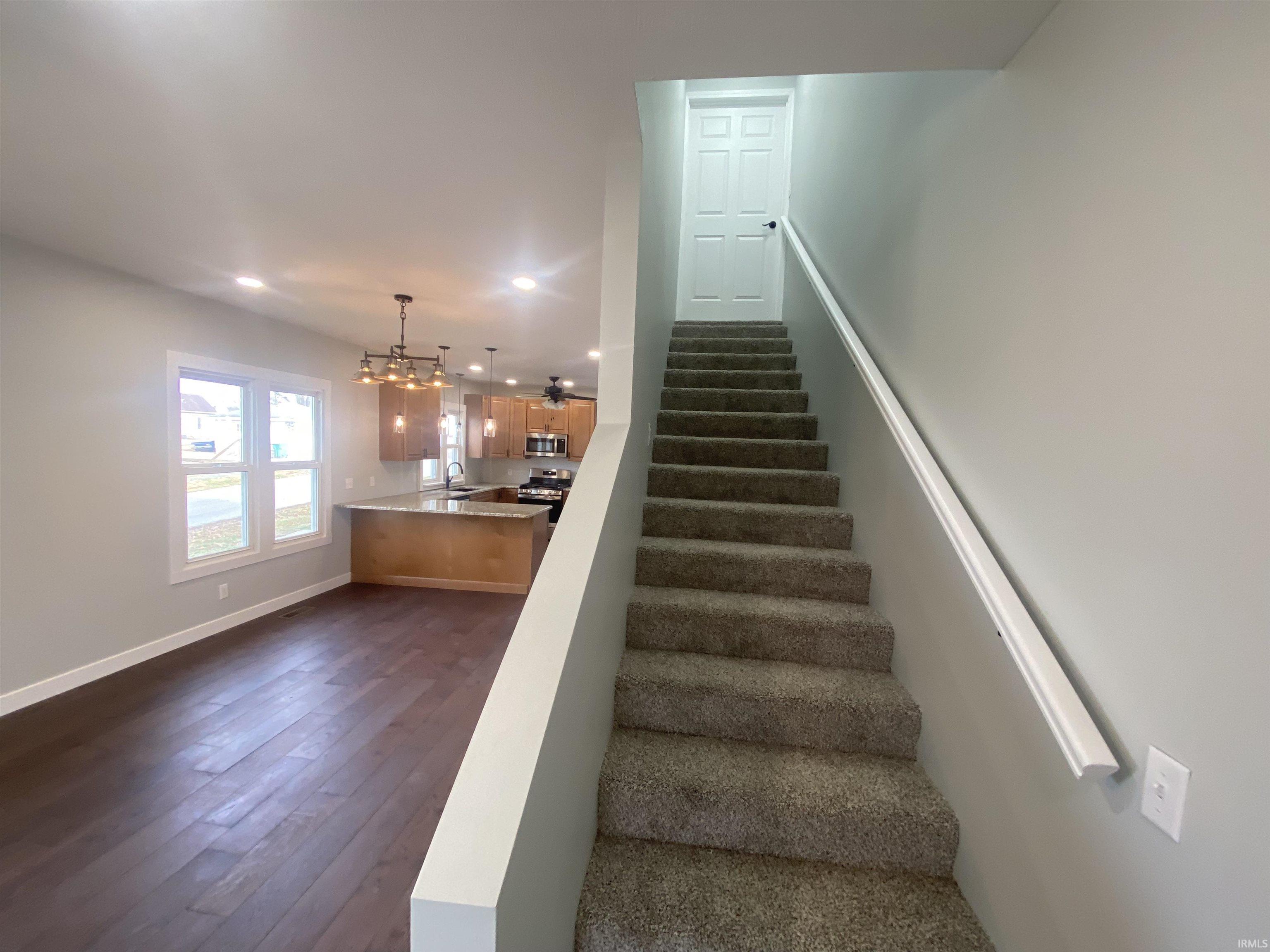 375 West Main Street Elberfeld, IN 47613 - Photo 3 of 27