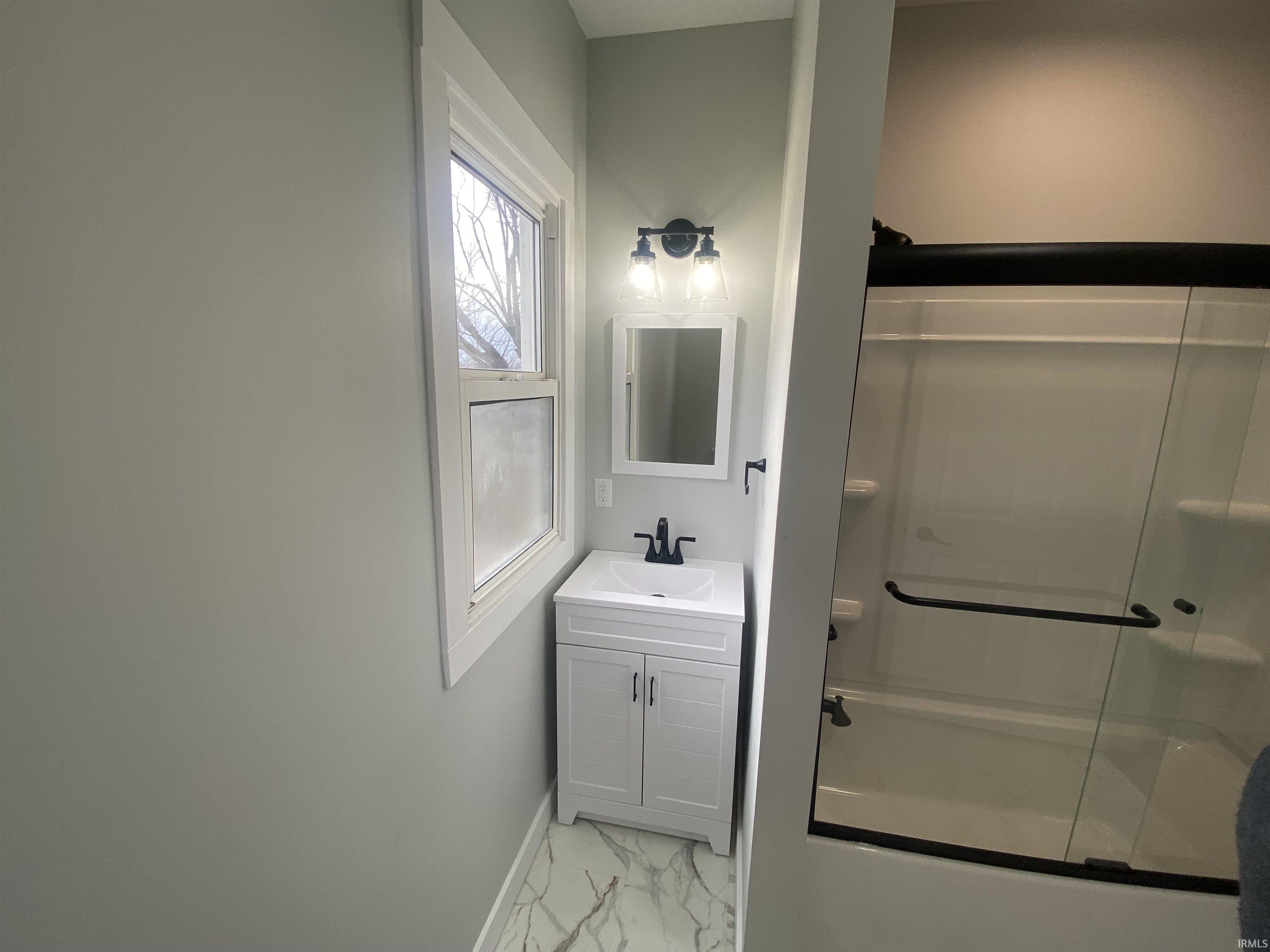 375 West Main Street Elberfeld, IN 47613 - Photo 5 of 27