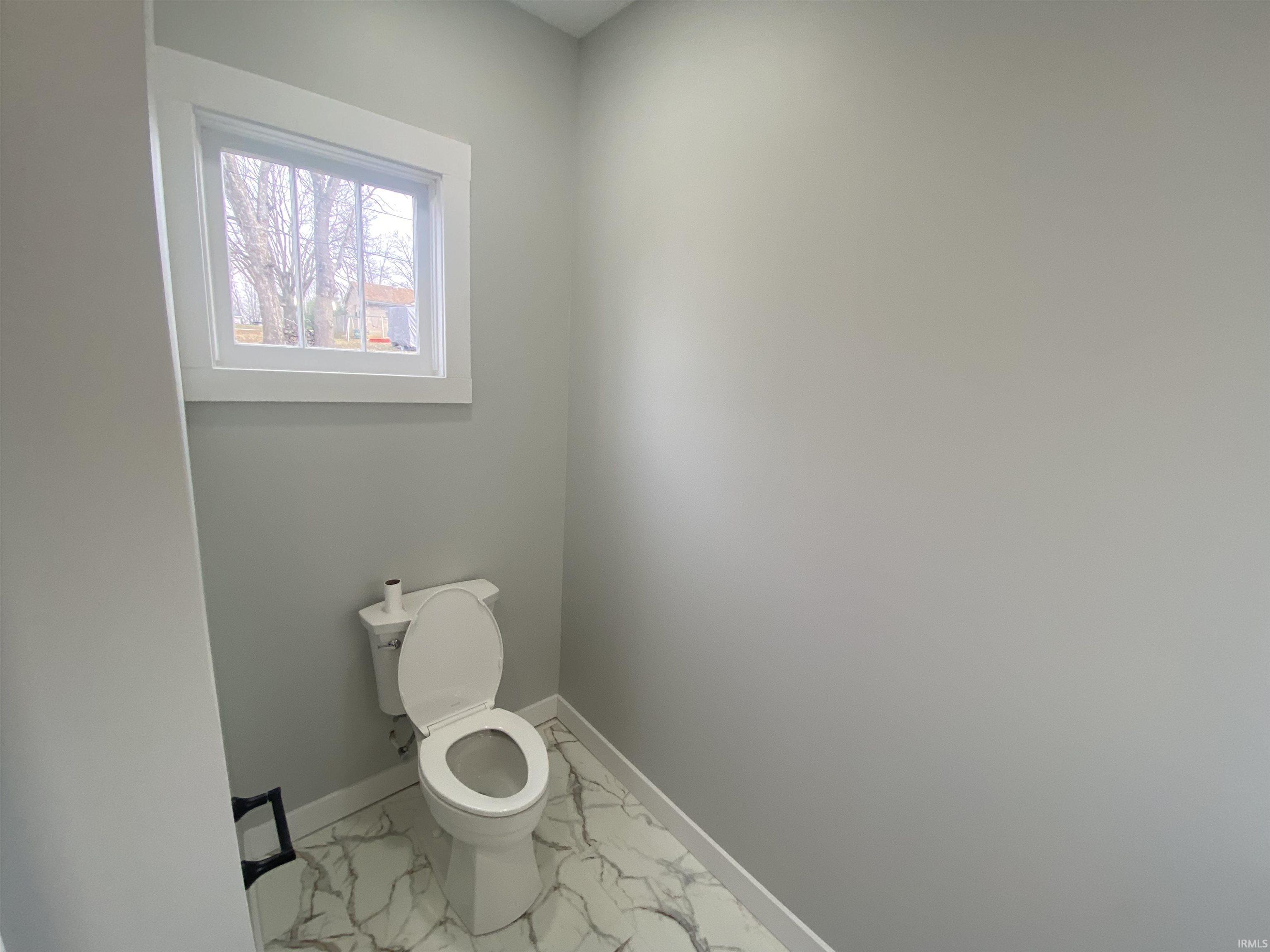 375 West Main Street Elberfeld, IN 47613 - Photo 6 of 27