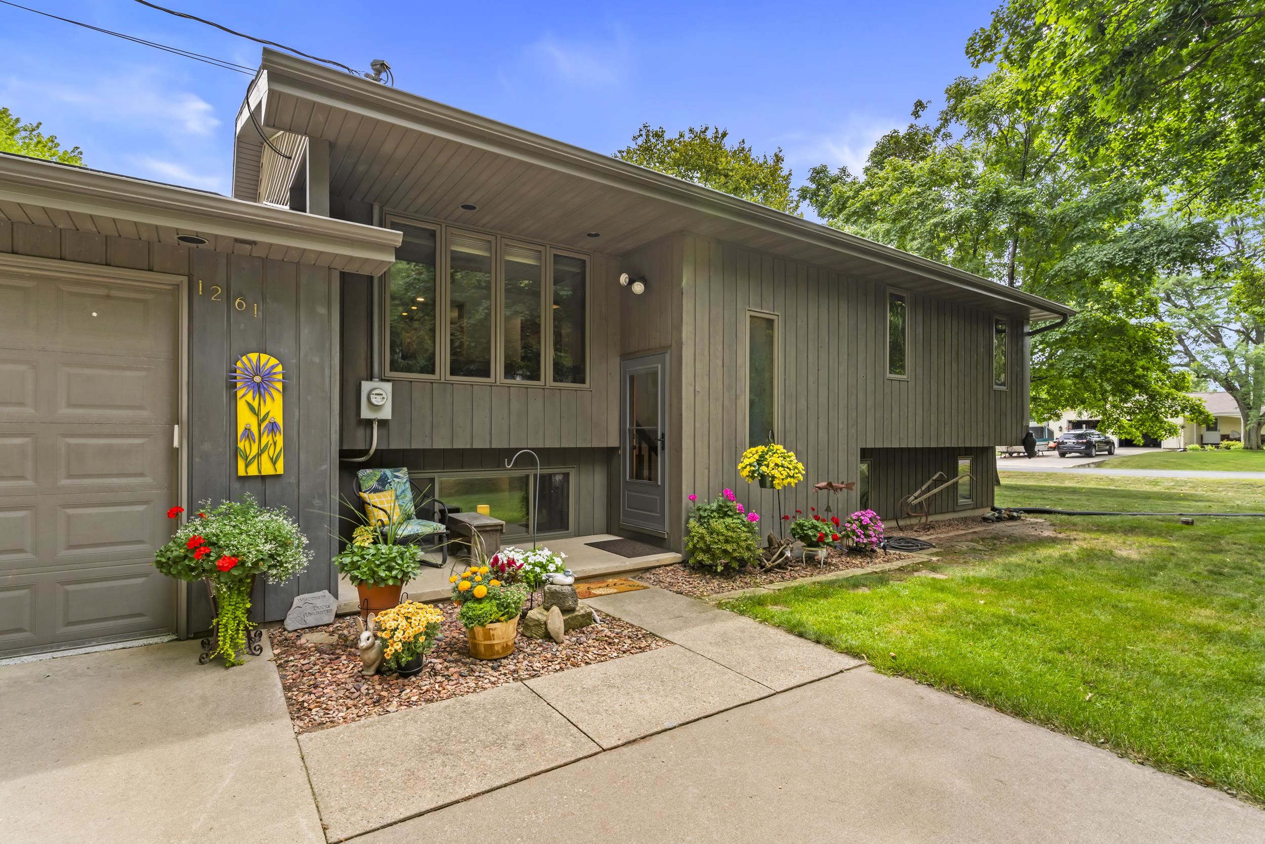1261 Gavin Road Neenah, WI 54956 - Photo 20 of 23 Gallery Image 20