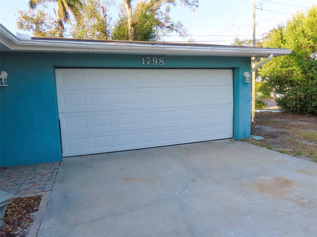 1798 Faulds Road North Clearwater, FL 33756 - Photo 2 of 34 a view of outdoor space
