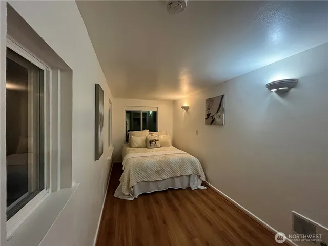 $2,800 | 4420 South 200th Street, Kent, WA 98032