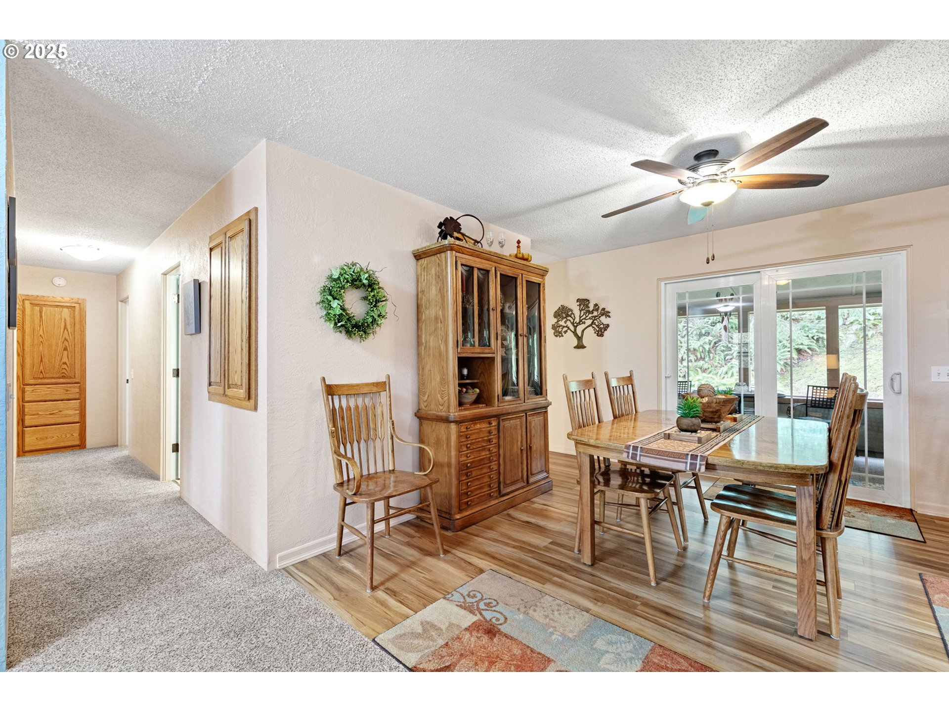 29806 Lusk Road Eugene, OR 97405 - Photo 15 of 45 Kitchen