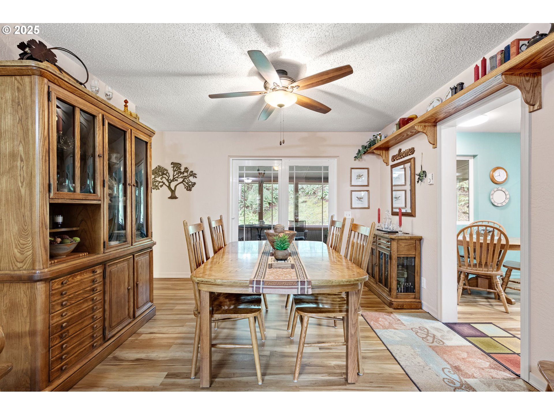 29806 Lusk Road Eugene, OR 97405 - Photo 16 of 45 Kitchen