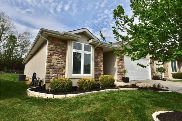 $465,000 | 1928 Carter Court, Liberty, MO 64068