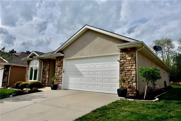 $465,000 | 1928 Carter Court, Liberty, MO 64068